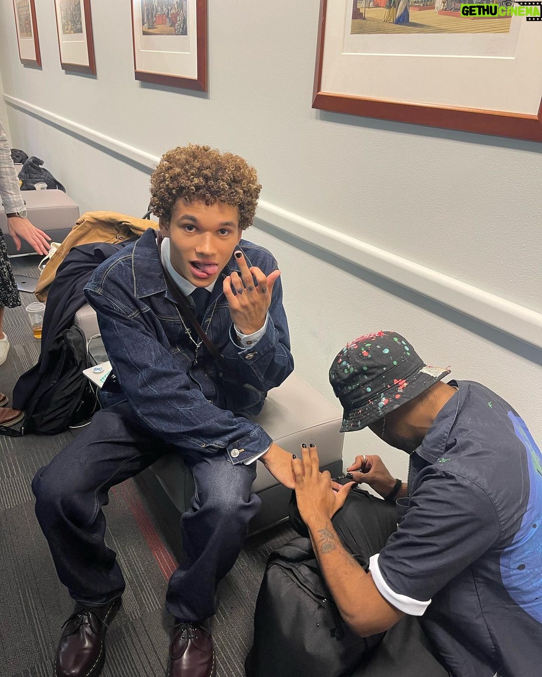 Armani Jackson Instagram - conquered the con! New York Comic Con