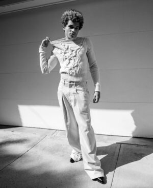Armani Jackson Instagram - come with me @behindtheblinds !!! 🪟
