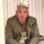 Arnaldo André Instagram - Todo barco que zarpa se enfrenta a una tormenta...pero el puerto está cerca.
