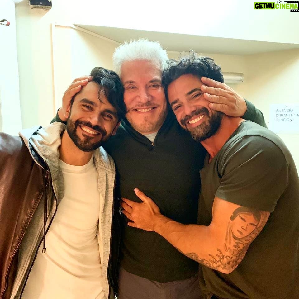 Arnaldo André Instagram - " Feliz de reencontrar a mis queridos @gonzaloezequielheredia & @castrolucianook ,untos en #mardelplata ChR PR