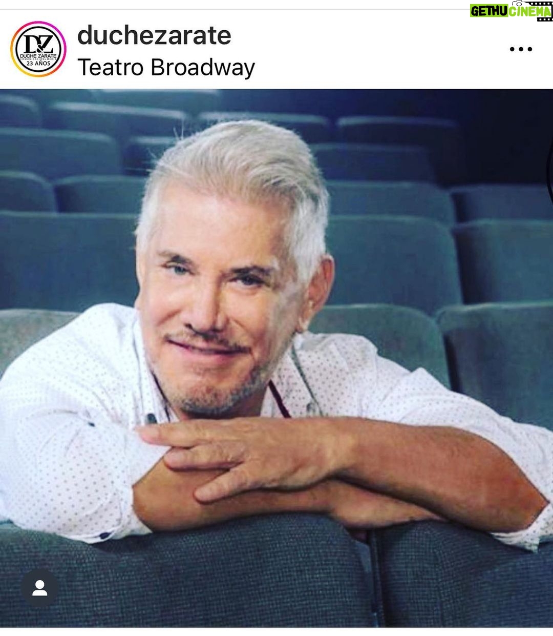 Arnaldo André Instagram - Gracias @duchezarate por apoyarnos con nuestra exitosa comedia EL ENGANCHE! @miriamlanzoni @osvaldolaportok