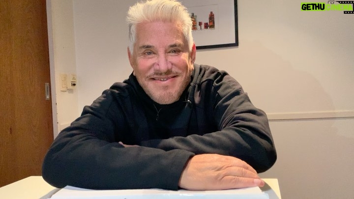 Arnaldo André Instagram - @elantojo_ok2 cada vez más cerca. Ahora en Núñez. Esta noche, la mejor milanesa festejando el día del actor!