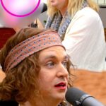Arnaud Soly Instagram – Petit bricolage ✂️💓🍆 
Extrait de Soly Podcast # 3 – Full Bonheur disponible partout 💖