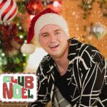 Arnaud Soly Instagram - SURPRISE !!! 🤭 On vous présente un petit dernier épisode de Club Soly cette année ! Il s'agit d'un spécial Noël d'UNE HEURE ! 🎄 CLUB NOËL, lundi le 12 décembre à 19h sur Noovo et @noovo.ca