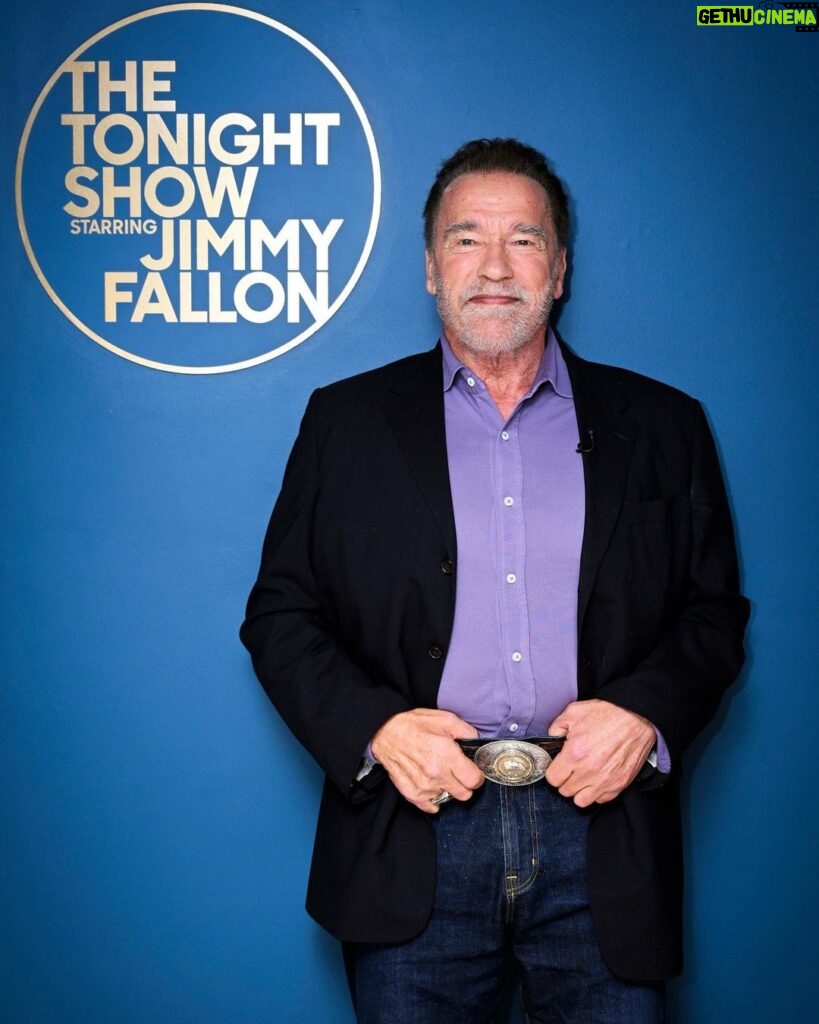 Arnold Schwarzenegger Instagram - @schwarzenegger talks Agent @statefarm tonight! #FallonTonight 📷 @toddowyoung The Tonight Show Starring Jimmy Fallon