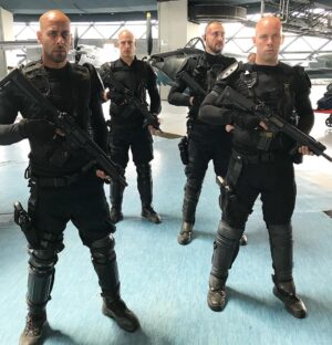 Arsha Aghdasi Instagram - Dont mess with us😎🤪. Bald team 😁
تیم کچل های قهرمان
#stuntlife #standupforstunts #oscarstunt #stunt13 #arshaaghdasi #arsha_aghdasi #actionmovies #ارشا_اقدسی #بدلکار
