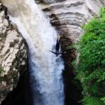 Arsha Aghdasi Instagram - You are free... Free your mind and the rest will follow Be colour blind, don't be so shallow. Free your mind and the rest will follow. ———- Also I respect my job and nature 🙏🏽 It was not deep 2.5 meter. به نظر من تمام آزادی در ذهن اتفاق میفته، تمام دنیا رو هم داشته باشی مهم اینه که از درون چجوری زندگی میکنی و چیکار میکنی و چی میگی. فاصله حرف تا عمل هم میتونه خیلی کوتاه یا خیلی بلند باشه. اما فاصله فکر تا عمل مهمه😊. حرف های ارشایی 😄 آخه میپرسن حست چیه اینجور موقع ها. منم حسم اینجوریه دیگه چیکار کنم😄. احترام به طبیعت فراموش نشه 🙏🏽. #arshaaghdasi #arsha_aghdasi #highdive #waterfall #waterfalldive #redbull #ارشااقدسی #ارشا_اقدسی #ابشار_ویسادار #بدلکار #stuntman #standupforstunts