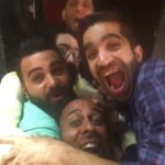 Arsha Aghdasi Instagram - Lovely hug ever😁.... When your crew love you so much... این یعنی علاقه زیاد واقعا هیچ تعبیر دیگه ای نمیشه کرد.... #کافه_بازی #ارشااقدسی #حامد_تهرانی #ماهم_بازی #فام #بازی_ویدیویی #علاقه #قتل #گیم #کافه_پلی @hamedtehrani7 @majed_bazargan @mahdiariayi @omid_sedigh_imani @caffeplay.ir @fam_iptv @arshastunt Tehran, Iran