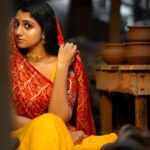 Arsha Baiju Instagram - मिट्टी — 𝐌𝐈𝐓𝐓𝐈 . . Featuring : @arsha_baiju Concept&📸 : @a_isography CC : @jaankibridalcouture MUA : @ayra_by_jashma Assisted by: @ashik_04_