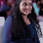 Arsha Baiju Instagram - ✨ Charm is more valuable than beauty.✨ . . @arsha_baiju . At Mukundanunni associates success celebration . . 🎥: @swaragchikku @fotosettan @mukundanunniassociatesmovie @vineeth84 @tanviram @abhinavsnayak @arsha_baiju_fc . . . #arshabaiju #arsha #mukundanunniassociates #vineethsreenivasan #ramadaresort #success #kochi #happy #happyface #smile #actress #charming #explore #reelitfeelit #reelkarofeelkaro #bogainvillea Ramada Resort Kochi