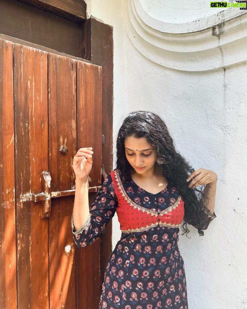 Arsha Baiju Instagram - Lovely designer kurti from @swapnamanthra ❤️