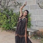 Arsha Baiju Instagram - சேலை🖤 #saree #sareelove