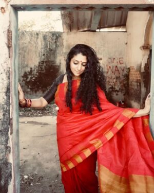 Arsha Baiju Instagram - A beautiful #throwback ❤️ Love this song❤️❤️❤️

#rasathienusureenethille