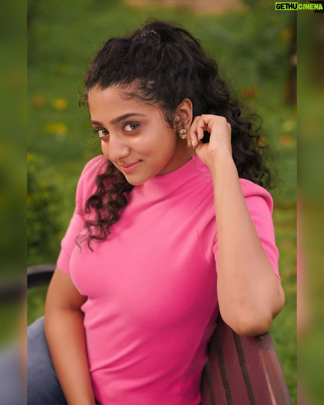 Arsha Baiju Instagram - Hello December💖🙈 For @manoramaweekly 📸 @arun_payyadimeethal Makeup @zaarah_artistry Styled by @styledby_mk_ Accessories @makeoveravenue Costume @ibr_women Location @abadturtlebeach @whytehouseholidays Abad Turtle Beach Resort