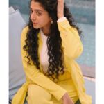 Arsha Baiju Instagram - 💛🤍🩵 For @manoramaweekly 📸 @arun_payyadimeethal Styled by @styledby_mk_ @mehaka_kalarikkal Costume @ibr_women accessories @makeoveravenue MUA @zaarah_artistry @ibr_women @makeoveravenue Location @abadturtlebeach Abad Turtle Beach Resort
