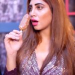 Arshi Khan Instagram - 🤣🤣🤣🙈💁🏻‍♀️💁🏻‍♀️ #arshi #arshikhan #reelsinstagram #reelitfeelit #reelsvideo #reelsindia