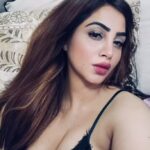 Arshi Khan Instagram - ❤️❤️❤️❤️❤️❤️ Kya bole 🙈🙆🏻‍♀️ #arshi #arshikhan #reelsinstagram #reelitfeelit #reelsvideo #reelsindia