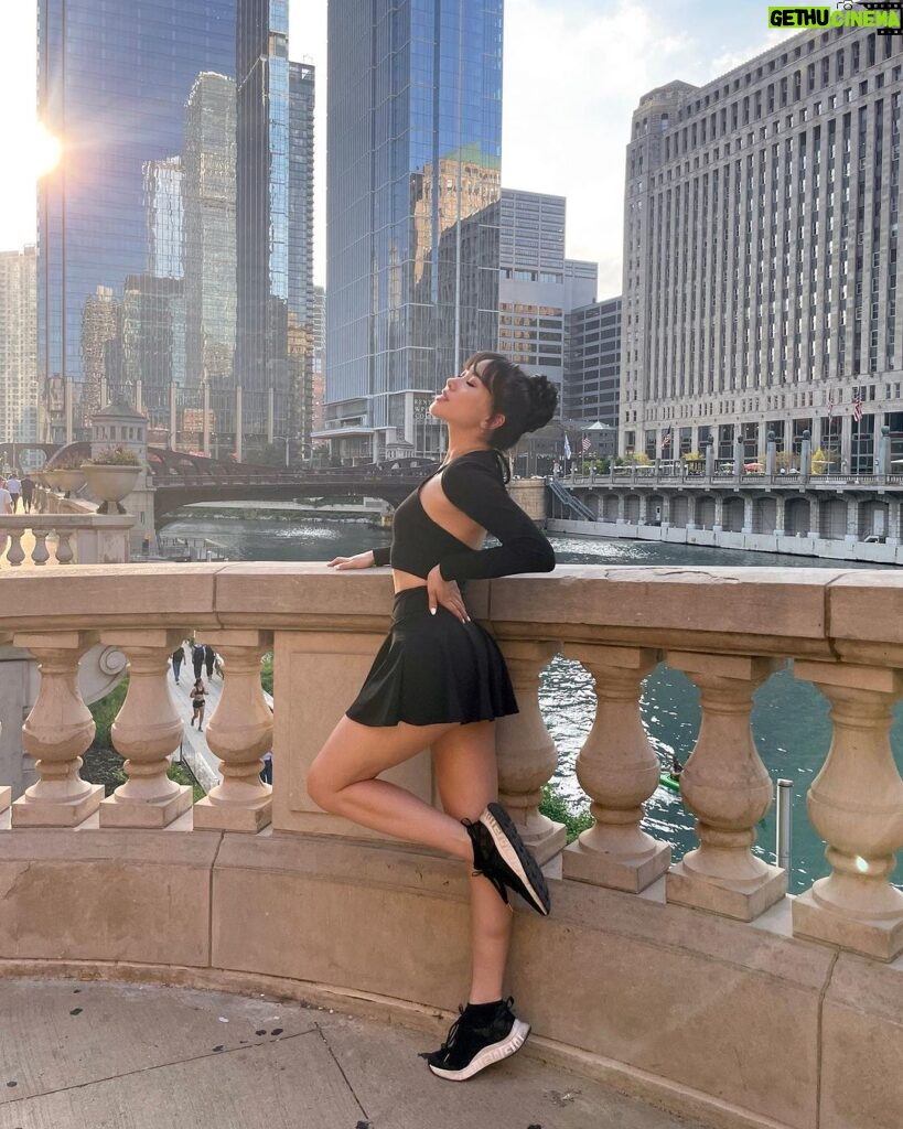 Artemis Instagram - I ♡ Chicago Chicago Riverwalk