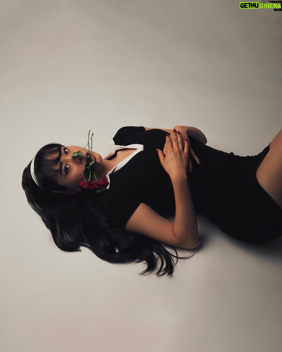 Artemis Instagram - Fool for love 🥀 Photographer: @noirishphotography