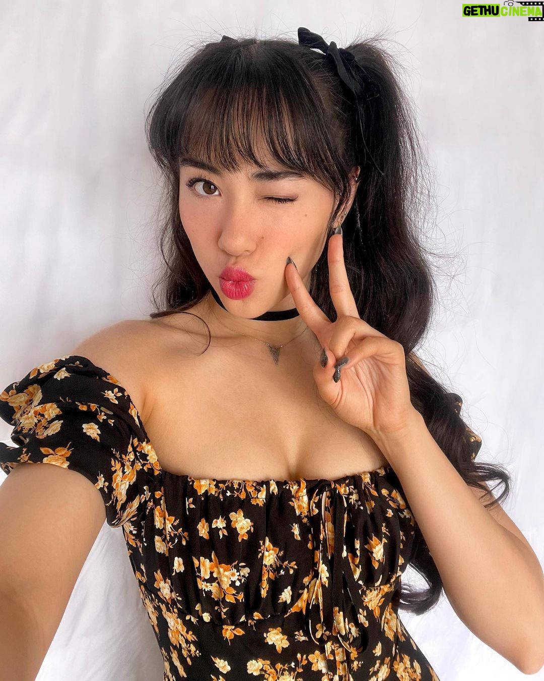 Artemis Instagram - new pfp! 🖤 I was so torn about whether to choose the first pic or the last one but I went with the first 😅
