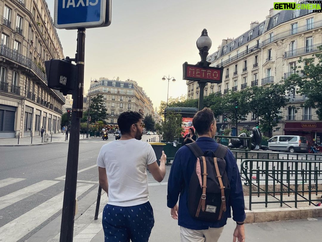 Asa Butterfield Instagram - A big, steaming, summer dump.