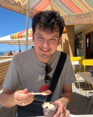 Asa Butterfield Instagram - Acai for sore eyes.