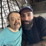 Asadollah Yekta Instagram – @hamidsefat 
فکر میکنن خدا خوبه مال آدم خوباس
ولی با ما بدا بیشتر زد و بند داره
اصلا بخشش واسه همینه…
حمید صفت عزیزم♥️ Ekhtiariyeh Square   میدان اختیاریه