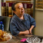 Asadollah Yekta Instagram - #اسدالله_یکتا ما بازیگر ها هر روزی که مقابل دوربین هستیم از زنده ماندمان بیشتر اطمینان پیدا میکنیم... نمایی از سینمایی طبقه یک و نیم به کارگردانی نوید اسماعیلی @navid_esmaeli