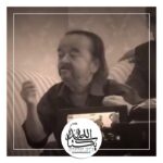 Asadollah Yekta Instagram - @hannafardin حنا جان تولدت مبارک دخترم خیلی دلم میخواست شاد باشی برای این روز فراهم میکردم اما حیف و صد حیف که بعضی وقت ها زمان اتفاق ها را دلخواه آدم قلم نمیزند نمیدانم بیست و چند سال از اولین بهار زندگی ات گذشته است ، اما خوب میدانم در بهار بیست و چند سال پیش که هنوز توان حرف زدن و راه رافتن هم نداشتی تو را مقابل عکسی بزرگ بردند و با تمام لطیف بودن دنیای کودکی ات یک باره بار سنگینی از یک عمر آبرو ، یک عمر هنر را قبل از یاد گرفتن واژه های پدر و مادر بر چشمانت دیکته کردند... چه شیرین نگهدار این حلوای قند بودید و چقدر کار شما از ما سخت تر بود! کادوی تولد ما همین که بدانی میدانیم تمام ما هایی که از صفر ها صد ساختیم ، اگر صد را به ما میدادند چه بلایی به سرش می آوردیم... آقا زادگی به اصل است نه به وصل! اصل ات پایدار دخترم♥️ دوست دارت اسدالله یکتا Fardin's Home