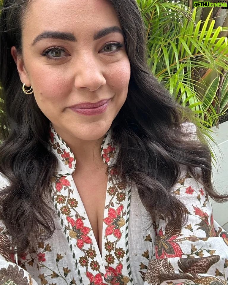 Ash London Instagram - ASH ✨️ Looking after the beautiful @ash_london last month hosting the launch of @guysebastian Embrace fragrance. What a stunner! #hairandmakeup #hairandmakeupbyme #loosecurl #hostesswiththemostess #launch Sydney, Australia