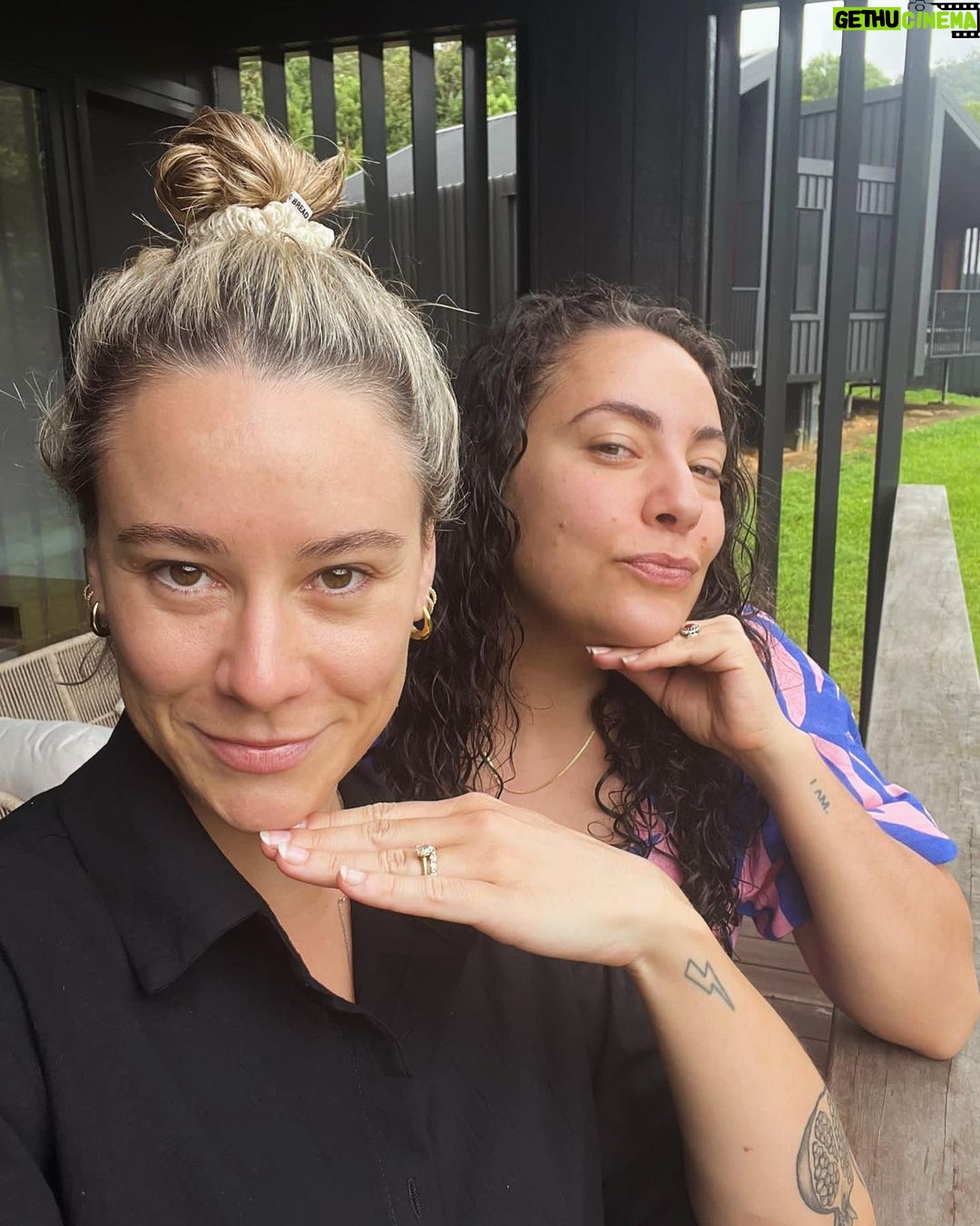 Ash London Instagram - 3 nights at @eden_health_retreat in 9 images. Thanks husband for the present. Thanks @g_hams for making me laugh so hard I nearly wet my pants 800 times Eden is unbelievable. If you can, go. 1 : me pushing my post-breastfeeding boobies towards where they used to be 2 : the view from my room. Unbelievable 3 : coupla babes 4 : coupla babes 5 : me, more relaxed than I’ve felt in approx 4 years 6 : G reading on her balcony 7 : walking to somewhere wonderful. Probably another incredible massage 8 : I finally caved and read ACOTAR #sosexy 9 : one of the best hotel rooms of my life