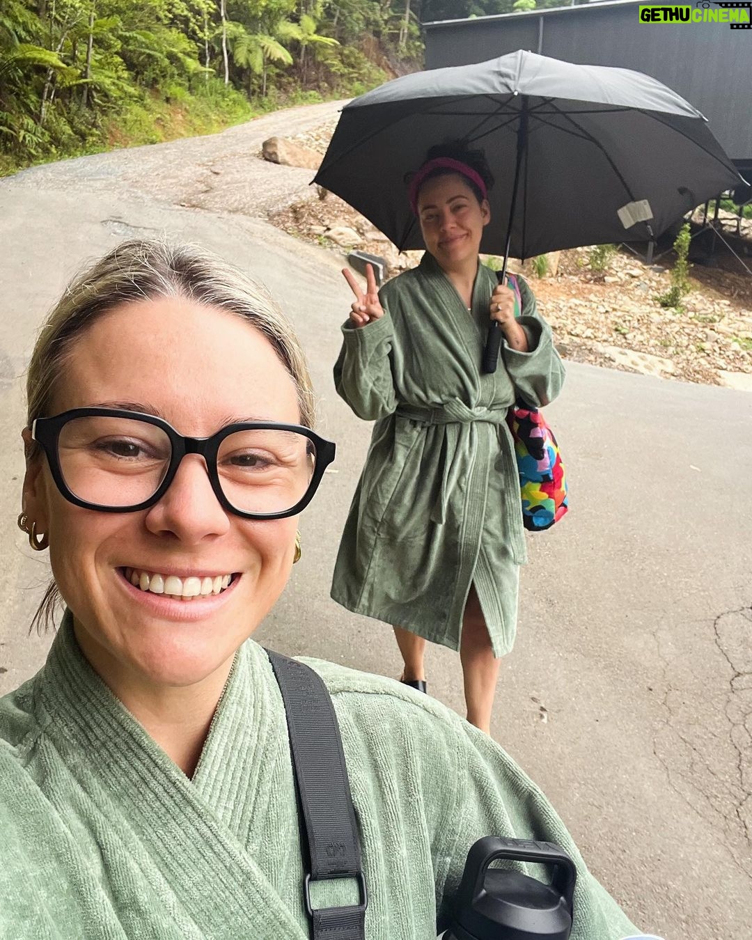 Ash London Instagram - 3 nights at @eden_health_retreat in 9 images. Thanks husband for the present. Thanks @g_hams for making me laugh so hard I nearly wet my pants 800 times Eden is unbelievable. If you can, go. 1 : me pushing my post-breastfeeding boobies towards where they used to be 2 : the view from my room. Unbelievable 3 : coupla babes 4 : coupla babes 5 : me, more relaxed than I’ve felt in approx 4 years 6 : G reading on her balcony 7 : walking to somewhere wonderful. Probably another incredible massage 8 : I finally caved and read ACOTAR #sosexy 9 : one of the best hotel rooms of my life