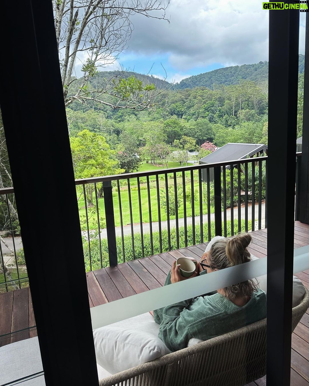 Ash London Instagram - 3 nights at @eden_health_retreat in 9 images. Thanks husband for the present. Thanks @g_hams for making me laugh so hard I nearly wet my pants 800 times Eden is unbelievable. If you can, go. 1 : me pushing my post-breastfeeding boobies towards where they used to be 2 : the view from my room. Unbelievable 3 : coupla babes 4 : coupla babes 5 : me, more relaxed than I’ve felt in approx 4 years 6 : G reading on her balcony 7 : walking to somewhere wonderful. Probably another incredible massage 8 : I finally caved and read ACOTAR #sosexy 9 : one of the best hotel rooms of my life
