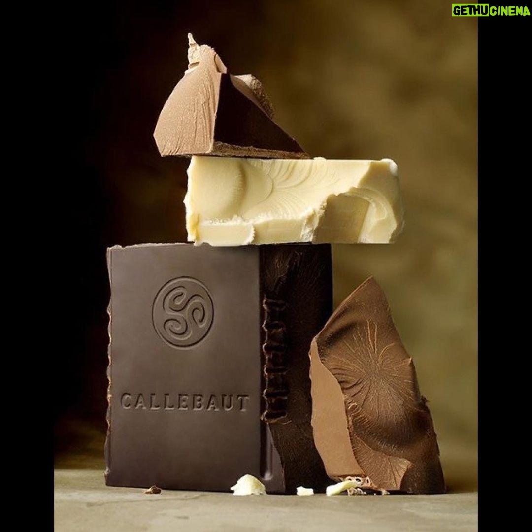 Ashika Yash Instagram - Chocolate Is Comfort Without Words 🥰 If I Share My Chocolate With You, You're Special To Me ✨♥️ You call it madness, I call it love 🍫 . . . P.c : Pinterest ✨ #Instagram #instagood #instadaily #instablog #instablogger #instaviral #instavlog #instavlogger #tollywood #kollywood #kollywoodcinema #kollywoodactress #tollywoodactress #tamilactress #tamilheroine #teluguheroine #teluguactress #chennaiagainstcaa #reelsindia #love #hope #viral #trending #kangal #eyes #love #model #chennaimodels #buddingartist #hariteck #ashikayash . Somewhere in Your Heart