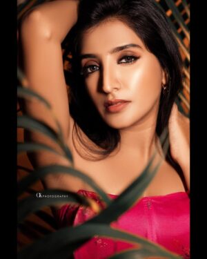 Ashika Yash Instagram - 🦩DO..
everything possible to try to stay positive. show gratitude, show compassion. Be gentle with yourself.
Remind to yourself that you are needed here.
DON'T...
Compare yourself to others, not on instagram, not on TikTok, not in the magazines or movies, not in real life.
Trust me, we all go through dark days. We all feel this way, you are not alone. You are not falling behind.
.
.
.

Captured by : @gk_.photography._
MUA: @artistrybylavanya
Hair stylist : @krishna_priya_mua
Costume: @gianna_couture
#Instagram #instagood #instadaily #instablogger #instaviral #chennaiagainstcaa #lifestyle #trending #love #model #chennaimodels #buddingartist #hariteck #ashikayash