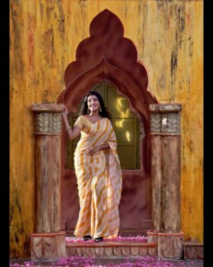 Ashika Yash Instagram - The little steps you’re taking
may seem so tedious and insignificant,
but when added together they will
significantly change your life.
It’s so worth it, and so are you! 🌼
.
.
.

MUA : @snehavij_mua 
SHOT BY : @frames_by_nithin 
.
.
.
#phoniex #chennaimodel #tamilmodel #tamilactress #peace #love #hariteck #blessed #instablog #instagood #ashikayash