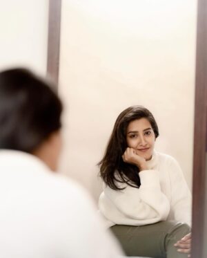 Ashika Yash Instagram - 🦢“Even if you feel you are falling behind, even if you are not where you thought you’d be, even if nothing turned out the way you thought it would, it does not mean you are not still growing. Real growth is not always just constant forward motion, it is also staying still. Growth is learning the hard lessons. Growth is deep rest. Growth is stopping to reconsider where you’re headed before you arrive there. Growth is letting yourself settle, it is letting yourselt blossom, it’s letting yourself see how much good is already in your life before you hunger for more.”🤌🏻🕊️
.
.
.

📸 : @shutterx__ 
.
.
.
#photoshoot #modeling #cosy #shoot #love #peace #hariteck #ashikayash
