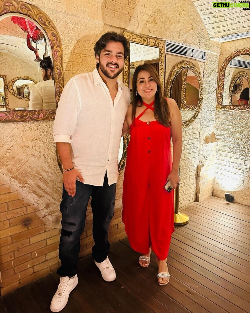 Ashish Chanchlani Instagram - Happy birthday to the first love of my life My dear mummy You mummy make us feel this emotion of love the very first second we enter this world. You keep on giving us unconditional love that we impart to this world and make it a better place Haan abhi bas karta hu bahut english ho gayi instagram pe cool bann raha tha I love you mumma happy birthday