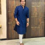 Ashish Chanchlani Instagram – Aap sabko ACV parivar ki taraf se DIWALI KI DEDH SAARI BADHAIYA
Happy diwali everyone❤️ 🪔
Love the fit @henna.akhtar Ulhasnagar