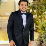 Ashish Chanchlani Instagram - Finally ye suit muje aa gaya🥹🥹🤌🏻 France