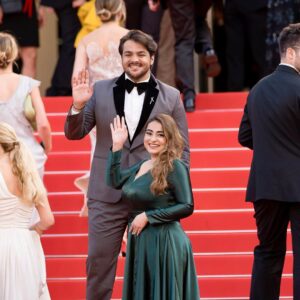 Ashish Chanchlani Instagram - From making videos to walking the Red Carpet at Cannes Film Festival, always together ❤️ #ChanchlanisAtCannes
Super special thanks to @brut.india & @brut.hindi for making this possible