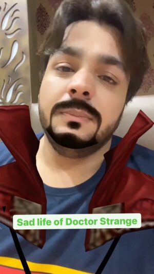 Ashish Chanchlani Instagram - Bhagwaan Doctor strange ko thoda aaram do, gareeb jab se paida hua hai kismat hi kharab hai :’(
#DoctorStrangeInTheMultiverseOfMadness