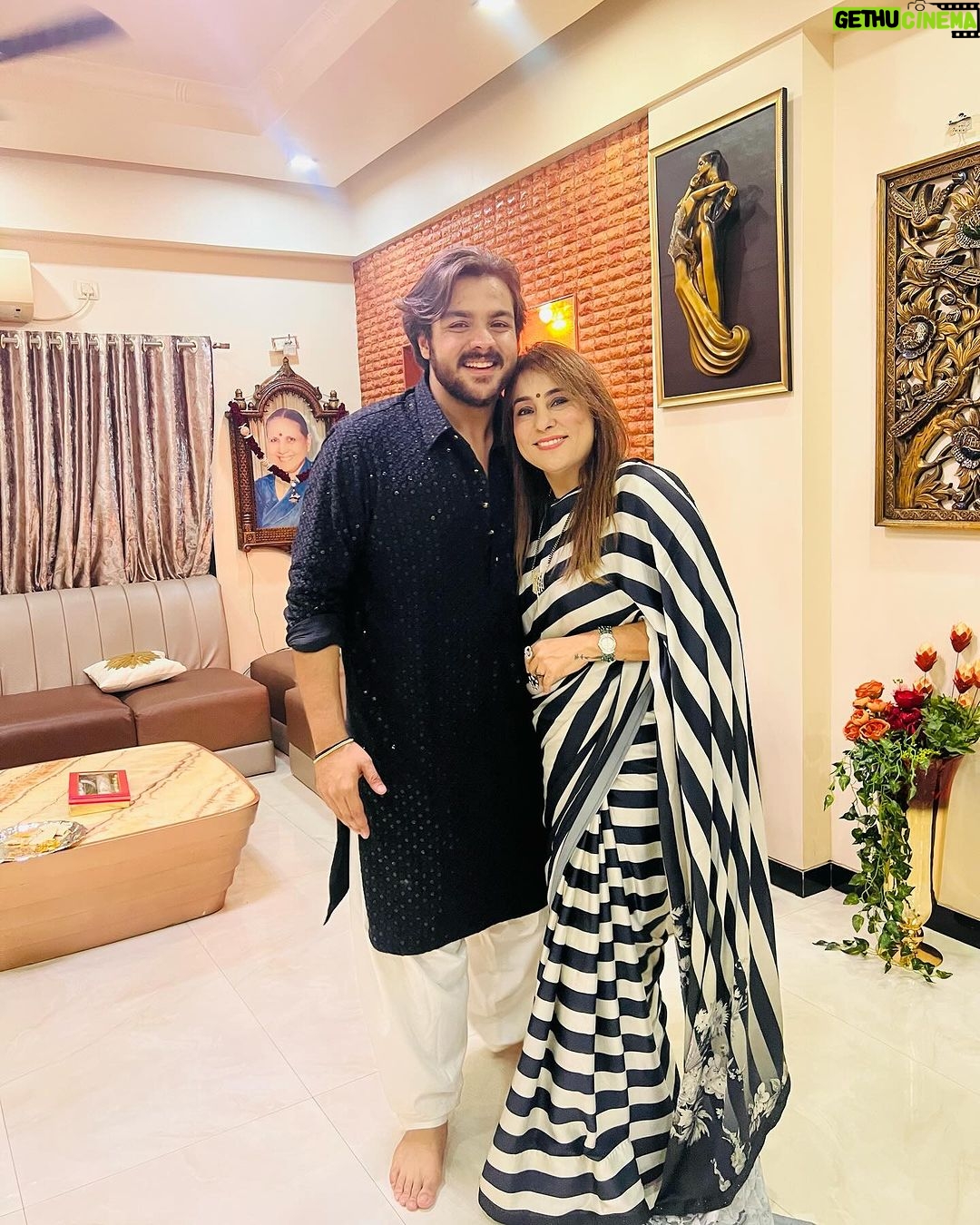 Ashish Chanchlani Instagram - Happy birthday maa, thank you for keeping me grounded all my life and teaching some of the most valuable lessons of life. You know i have borrowed almost 90% personality from you Love you, abhi wapis aao yaad aa rahi❤️ 🧿