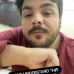 Ashish Chanchlani Instagram - HEADPHONES WARNING : Mat maaro ache gaano ki g**nd haath jodta hu main Kailash kher sahab ghar pe aake chamaat marenge #lofi