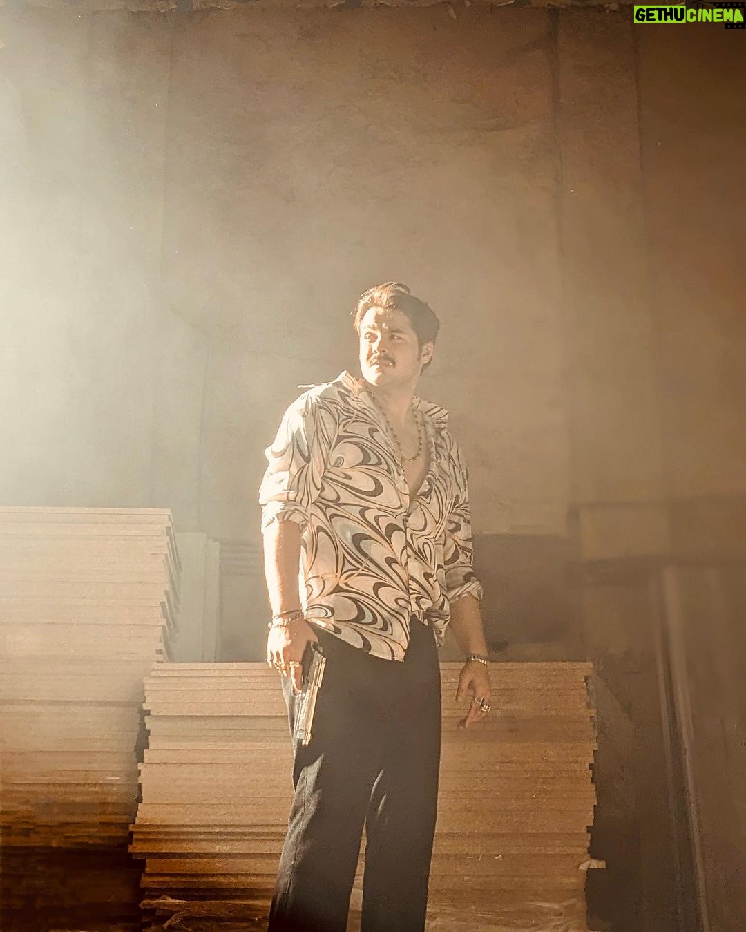 Ashish Chanchlani Instagram - Did something really cool for @netflix_in Cant wait for you all to watch it. #ChanchuBhai