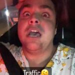 Ashish Chanchlani Instagram - Mera idhar khade khade accident ho jaega ab kasam se #MumbaiTraffic