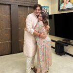 Ashish Chanchlani Instagram - She is the Kamli to my Sanju 💥 and also the Munnabhai to my Circuit 🔫 Wishing you all a Happy RakshaBandhan from the Chanchlani siblings❤️🥰🧿 @henna.akhtar @tasvafashion