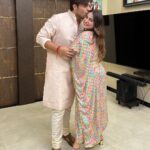 Ashish Chanchlani Instagram - She is the Kamli to my Sanju 💥 and also the Munnabhai to my Circuit 🔫 Wishing you all a Happy RakshaBandhan from the Chanchlani siblings❤️🥰🧿 @henna.akhtar @tasvafashion