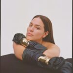 Ashley Graham Instagram - @lovewant part ii ✨ Capturing these moments with @bec_parsons felt like a breath of fresh air. The sun, her film camera, and this natural look made for an afternoon of liberation and positivity. Sometimes, it’s refreshing to strip things down and truly appreciate the beauty in simplicity.