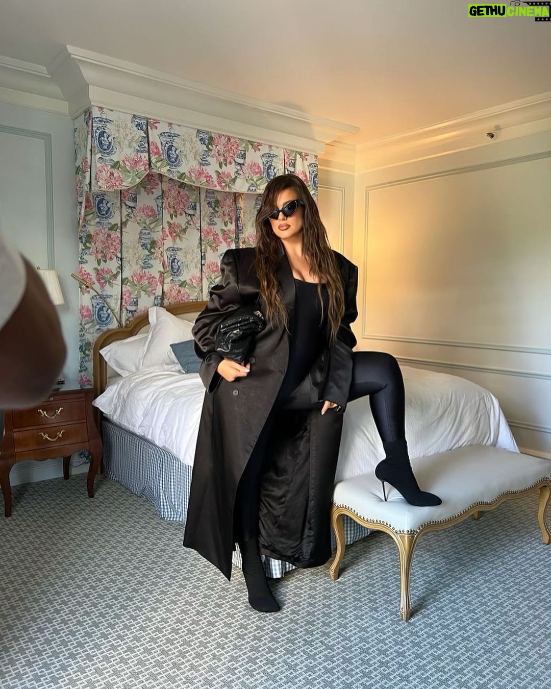 Ashley Graham Instagram - 𐐒B in the streets